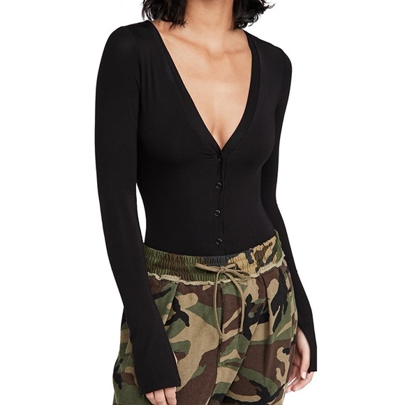 GOOD American NWT Deep V Henley Black Bodysuit 1 - Picture 10 of 10